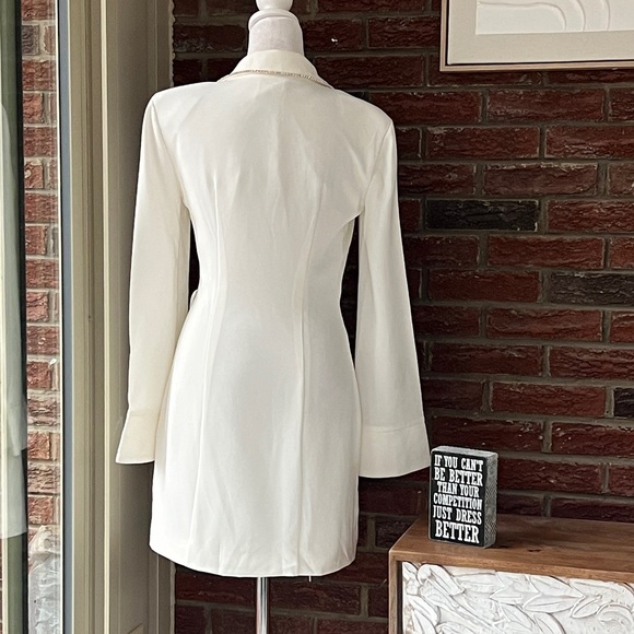 Cinq à Sept Revolve Barette Crystal-Trim Blazer Dress Size 2 NWT - Picture 8 of 11